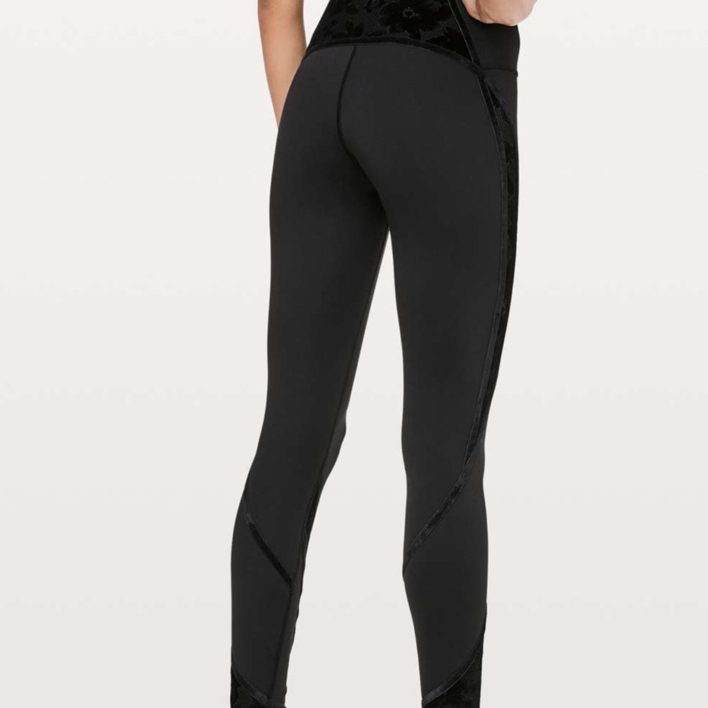 Lululemon Black Velvet Stripe Performance Leggings